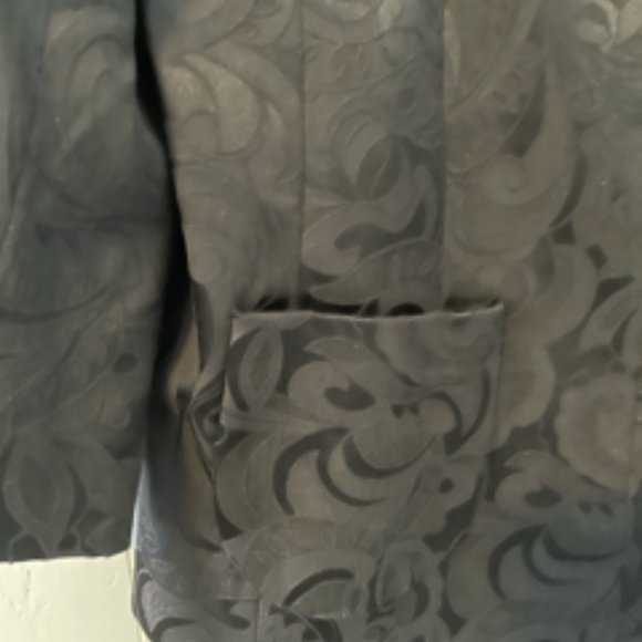 Sag Harbor Stretch ¾ Length Sleeve Black Damask Jacket Size 16P - Picture 3 of 6